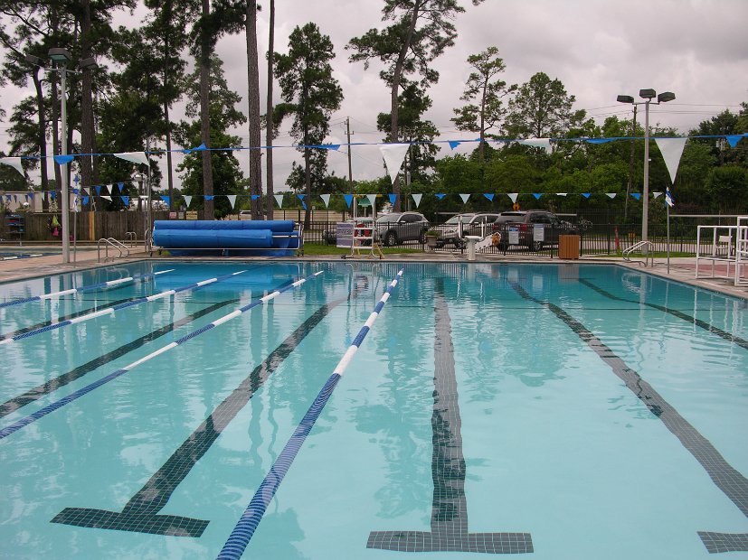 Dad's Club 50 meter olympic pool and childrens pool 1006 Voss Road (15)